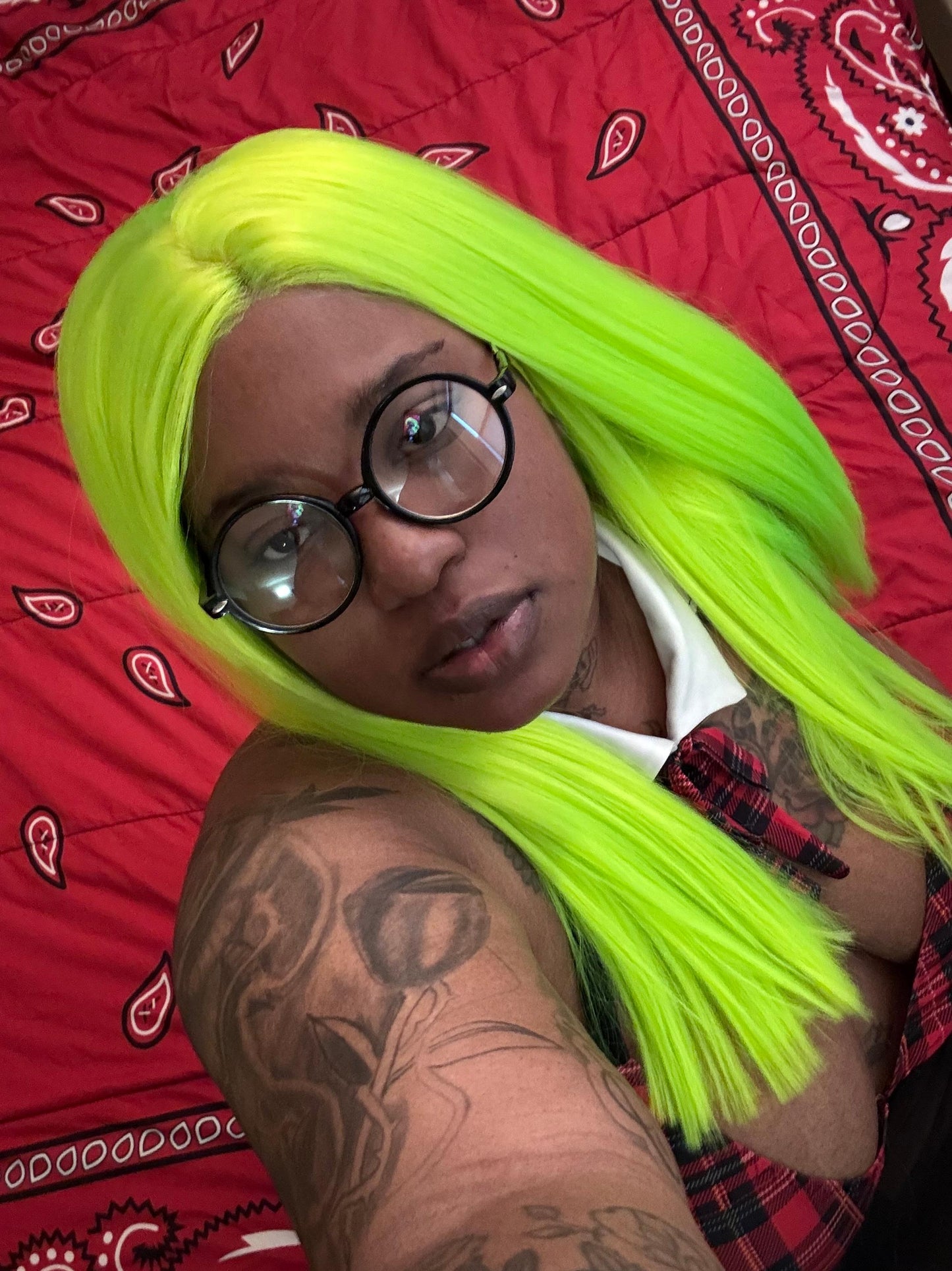 Hazelnutxxx Wet Mouth